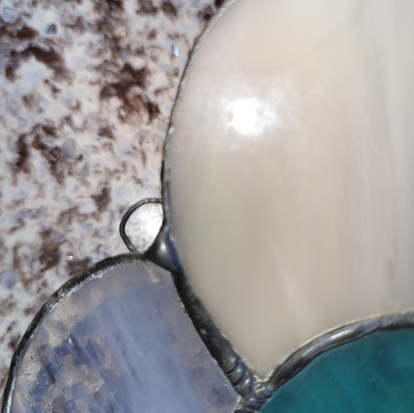 Stained Glass Bear with Balloons. Beautiful Piece to Put in Your Window. - Picture 5 of 6